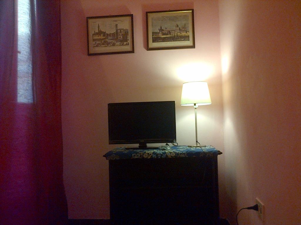 Hard Rock Rooms โรม ห้อง รูปภาพ