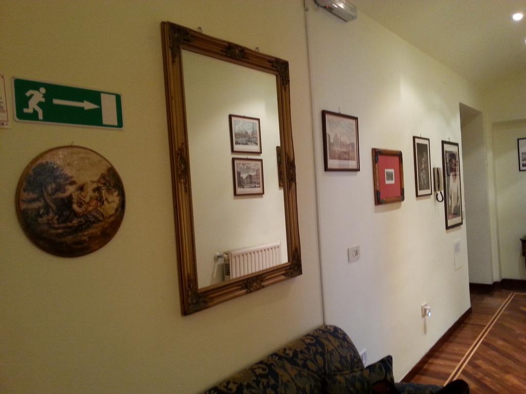 Hard Rock Rooms โรม ห้อง รูปภาพ
